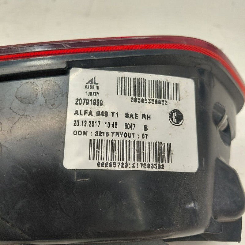 Passenger Right Tail Light Brake Lamp Quarter Panel Mounted 18-23 Stel