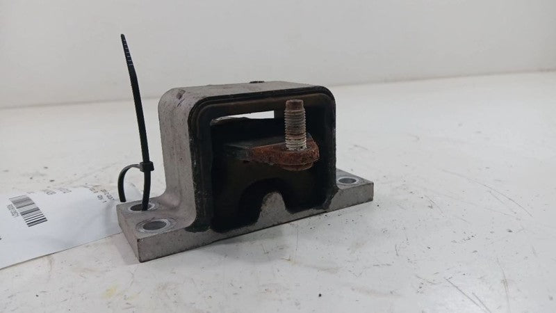 Infiniti G37 Transmission Crossmember Support  2011 2012 2013