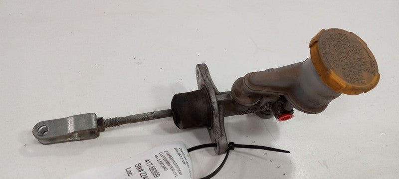 Clutch Master Cylinder Fits 99-01 FORESTER OEM