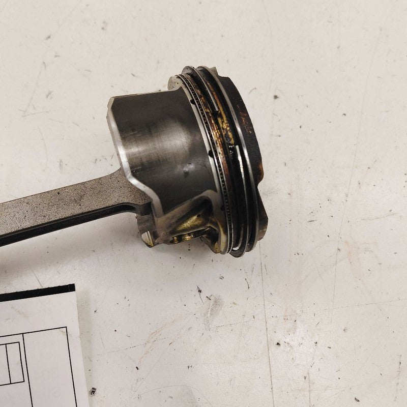 Chevy Volt Single Piston With Connecting Rod   1.5 2019 2018 2017 2016