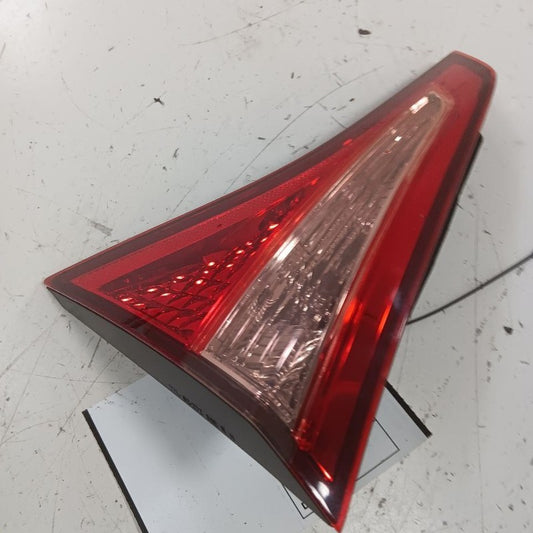 Passenger Right Tail Light Brake Lamp Sedan Decklid Mounted 17-19 Toyota Corolla