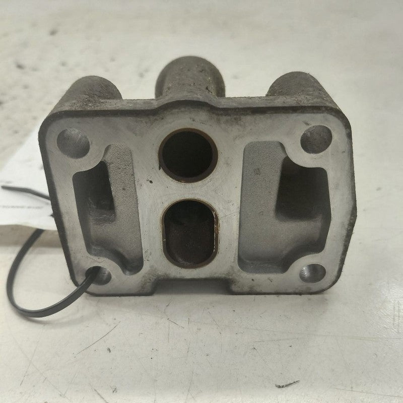 Hyundai Santa Fe Engine Oil Filter Adapter Bracket Housing Mount  2019
