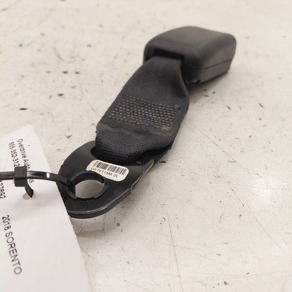 Kia Sorento Seat Belt Buckle Latch Left Driver Rear Back  2018 2017 20