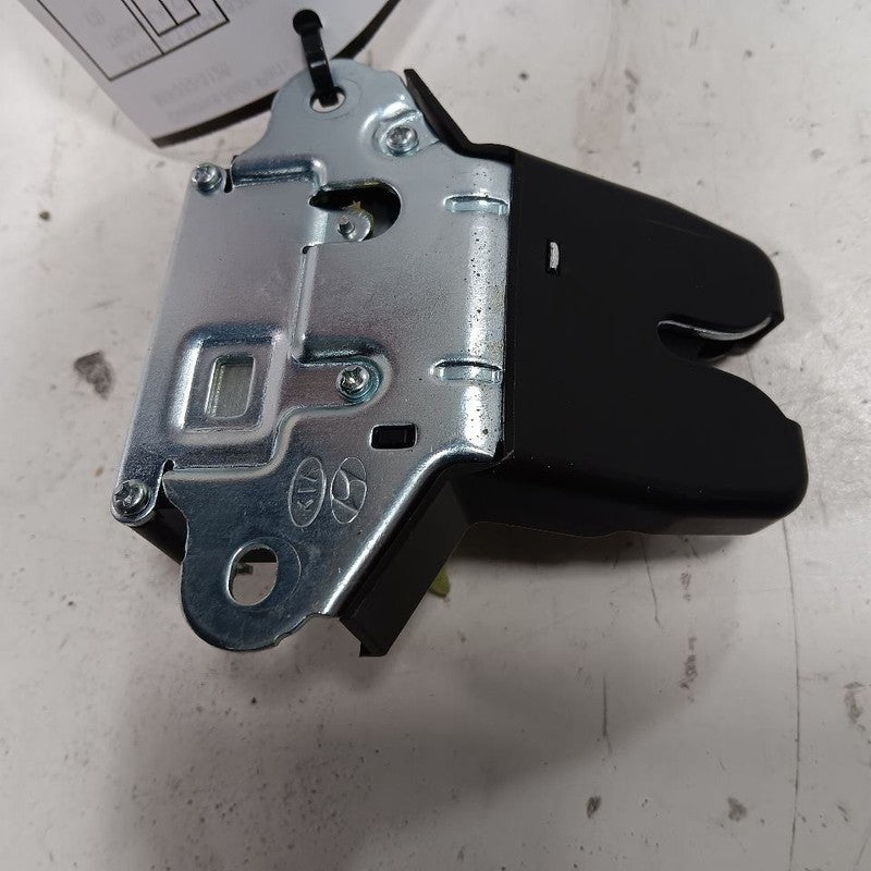 Kia Optima Trunk Latch  2020 2019 2018 2017