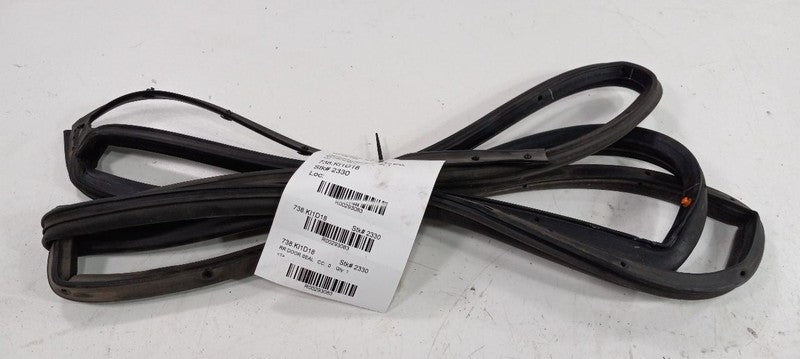 Kia Soul On Door Seal Rubber Right Passenger Rear Back 2018  OEM