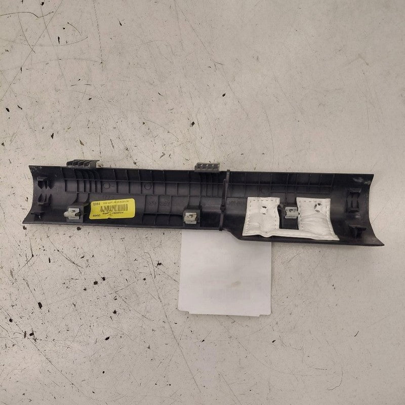 Kia Sorento Sill Trim Plate Door Jam Threshold Right Passenger Rear  2