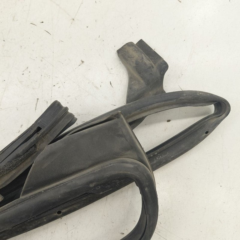 Honda Clarity On Door Seal Rubber Right Passenger Rear Back  2018 2019