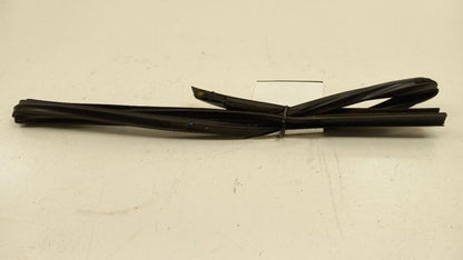 Ford Fiesta Door Glass Window Seal Rubber Right Passenger Rear Back 20