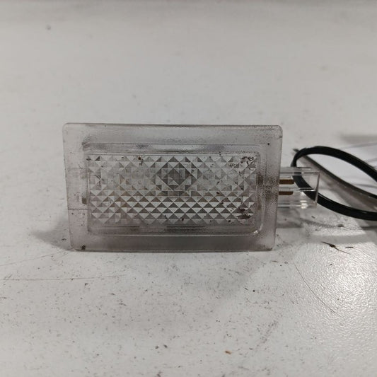 Chrysler 300 Dome Light Roof Lamp  2015 2016 2017 2018 2019