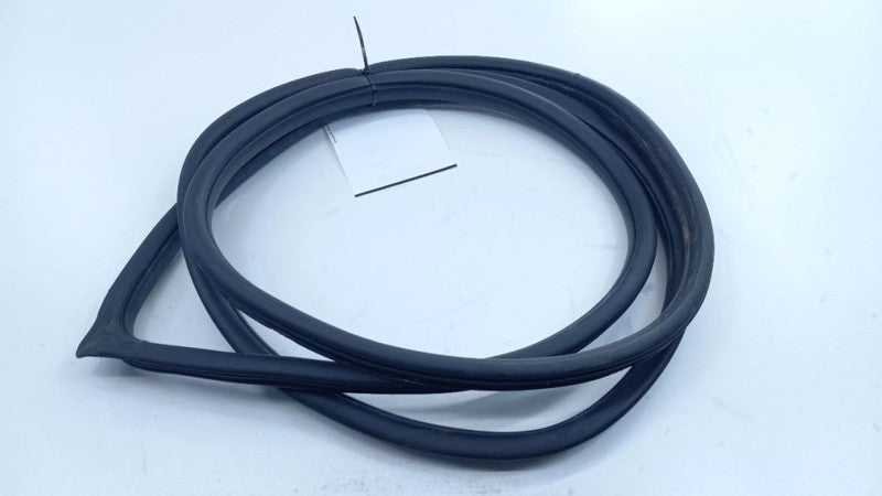 Nissan Versa On Body Door Jamb Seal Front Right Passenger 2008 2009 2010 2011 20