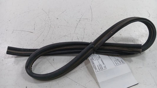 Hyundai Elantra Cowl Vent Panel Hood Rubber Seal  2011 2012 2013 2014 
