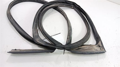 Buick Encore On Door Seal Rubber Right Passenger Rear Back 2016 2017 2