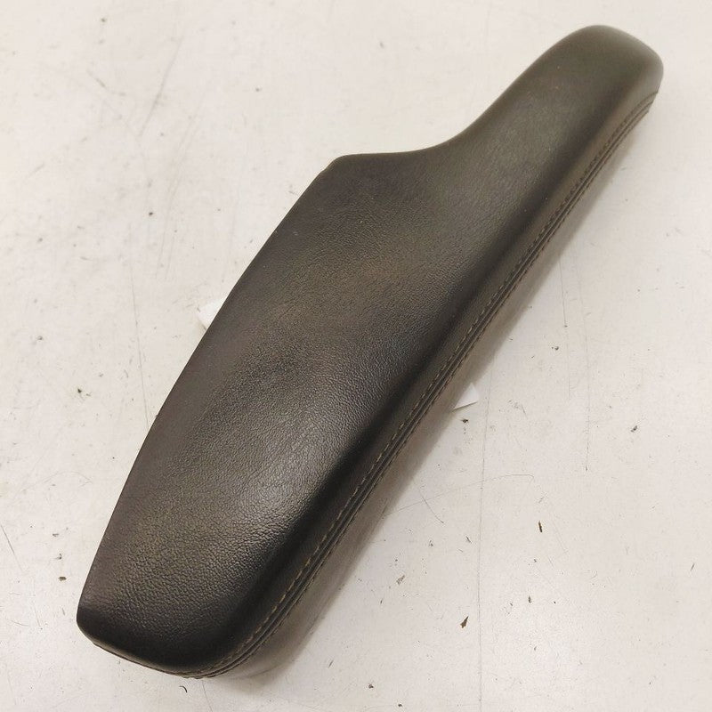Chrysler 300 Driver Left Front Door Arm Rest  2017 2018 2019