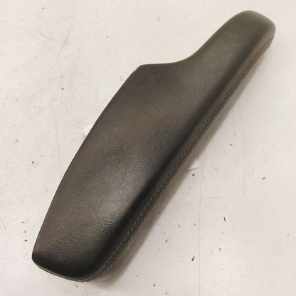 Chrysler 300 Driver Left Front Door Arm Rest  2017 2018 2019