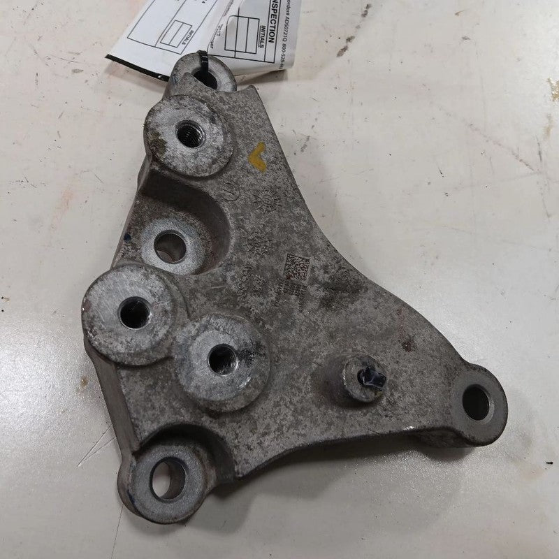 Jeep Compass Engine Motor Mount Bracket Left Driver  2021 2020 2019 20