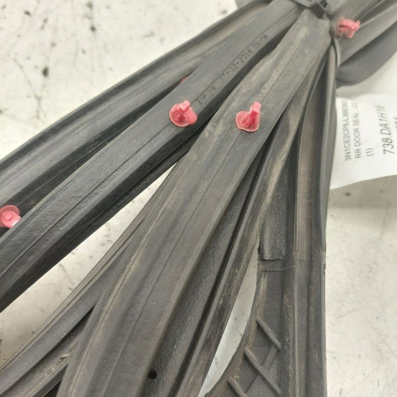Nissan Versa Note On Door Seal Rubber Right Passenger Rear Back  2019 