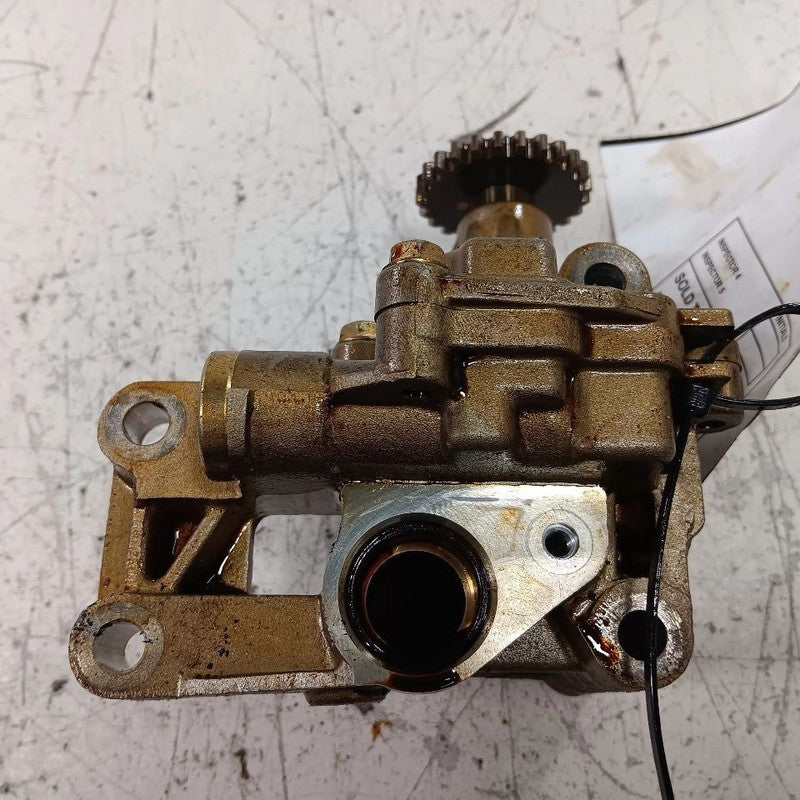 Nissan Kicks Engine Oil Pump  1.6 2021 2022 2023 2024