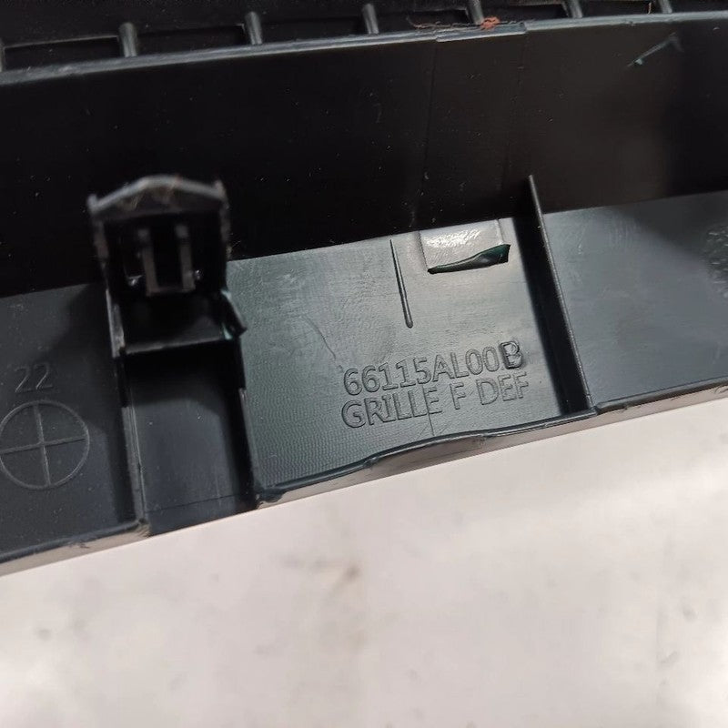 Subaru Legacy Outback Defrost Vent Center Middle  2015 2016 2017 OEM