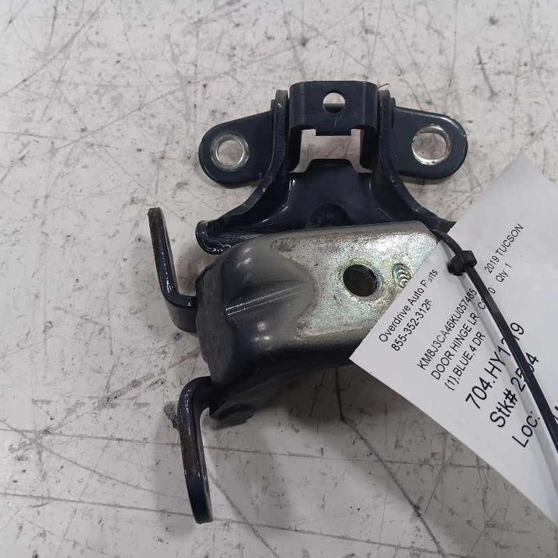 Hyundai Tucson Door Hinge Set Left Rear  2019 2020 2021 OEM