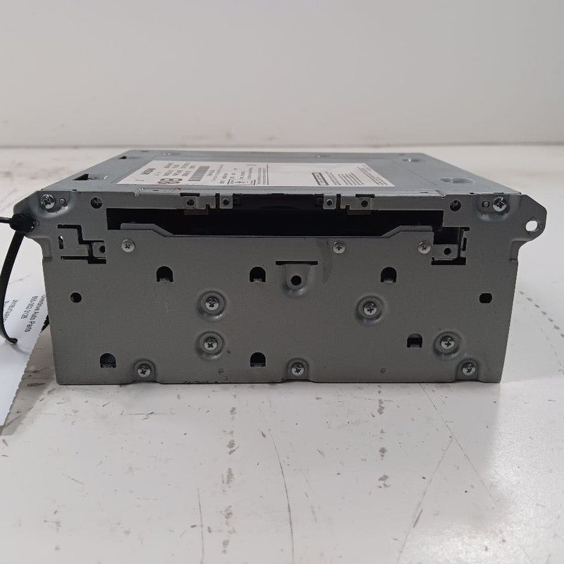 Audio Equipment Radio Am-fm-cd-receiver Console Fits 14-18 INFINITI Q5