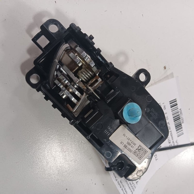 Kia Sorento Door Handle Left Driver Rear Interior Inside  2018 2017 2016