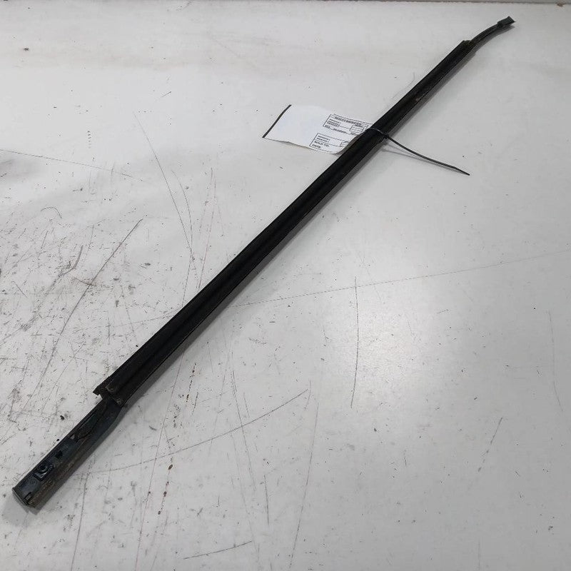 Kia Forte Door Glass Window Weather Strip Trim Front Right Passenger  2014 2015 