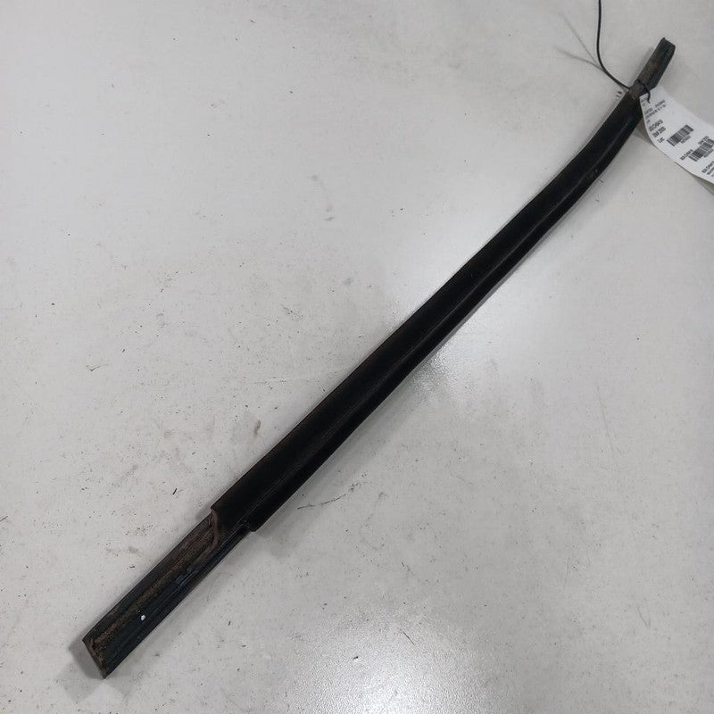 Jeep Compass Door Glass Window Weather Strip Trim Rear Right Passenger