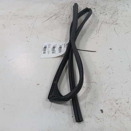 Subaru Crosstrek Door Glass Window Seal Rubber Right Passenger Rear Ba