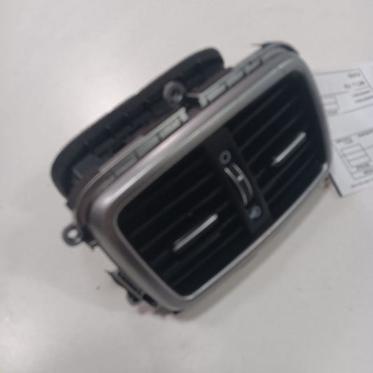 Kia Sorento Heat Heater AC Air Vent Rear Back  2018 2017 2016 OEM
