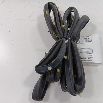 Jeep Compass On Door Seal Rubber Right Passenger Front 2017 2018 2019 2020 2021 