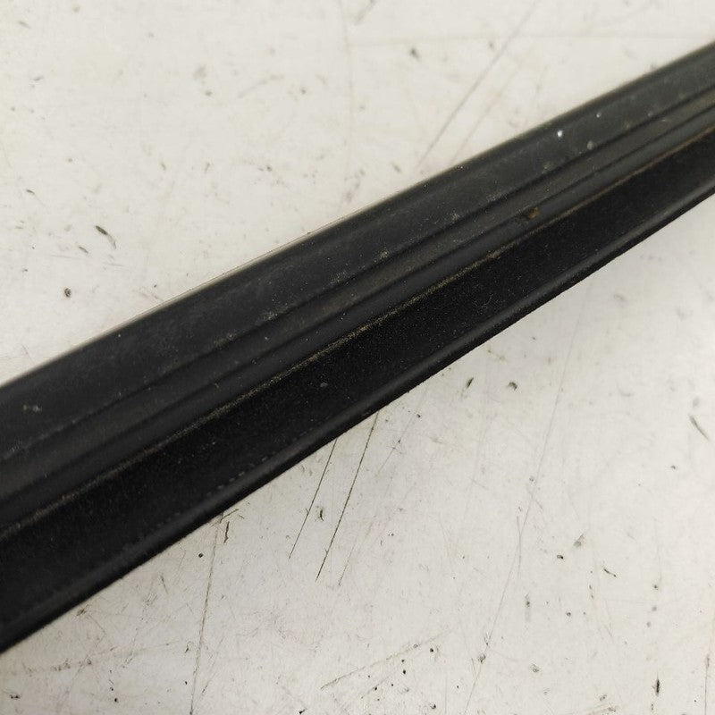 Ford Escape Right Front Weather Strip Interior  2022 2023 2024