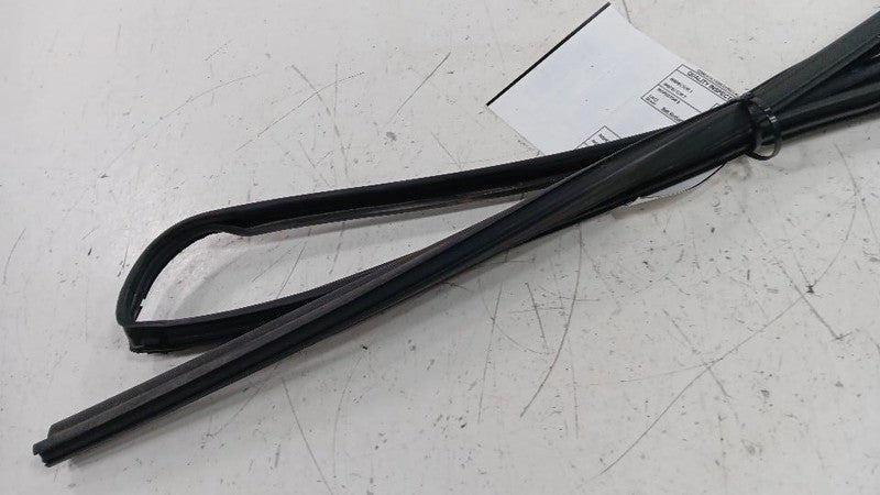 Subaru Impreza Door Glass Window Seal Rubber Left Driver Front 2017 20