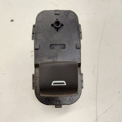 Chevy Trailblazer Power Window Switch Right Passenger Rear  2023 2022 
