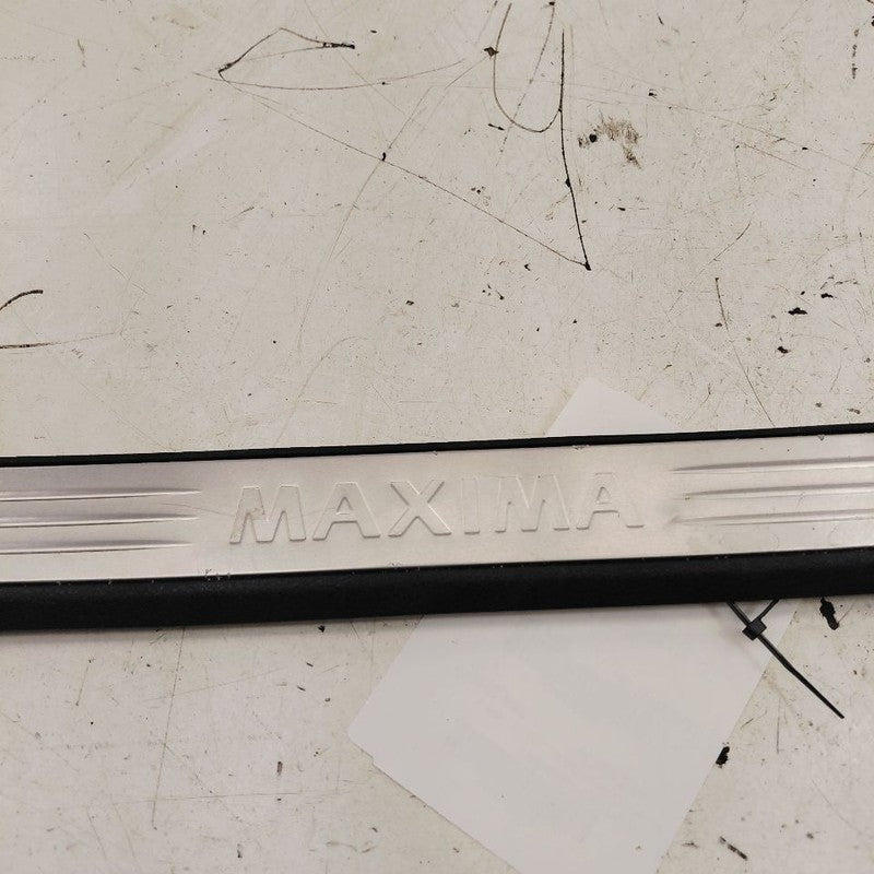 Nissan Maxima Sill Trim Scuff Plate Right Passenger Front {769B19N10} 
