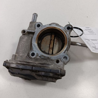 351002B300 Throttle Body Valve Fits 12-19 Hyundai Accent 