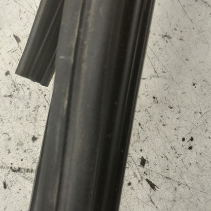Hyundai Santa Fe Door Glass Window Seal Rubber Left Driver Front  2019