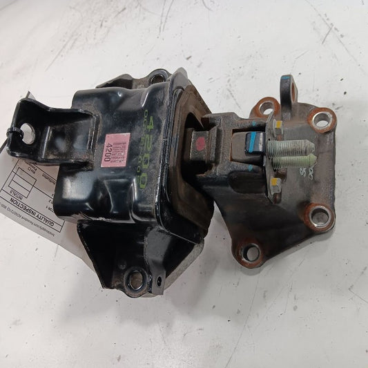 Kia Optima Engine Motor Mount Left Driver  2020 2019 2018 2017