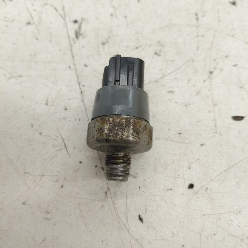 Toyota Prius Engine Oil Pressure Sensor 1.8 2022 2021 2020