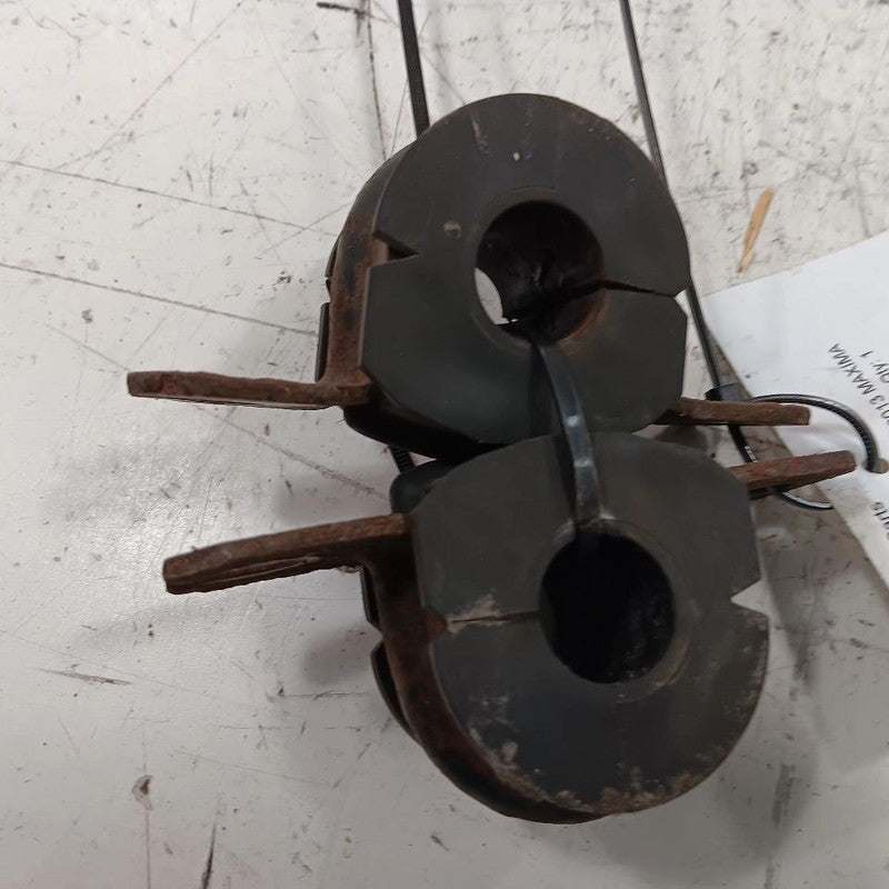 Nissan Maxima Sway Bar Bushing Mounting Bracket 2014 2013 2012 2011 2010 2009