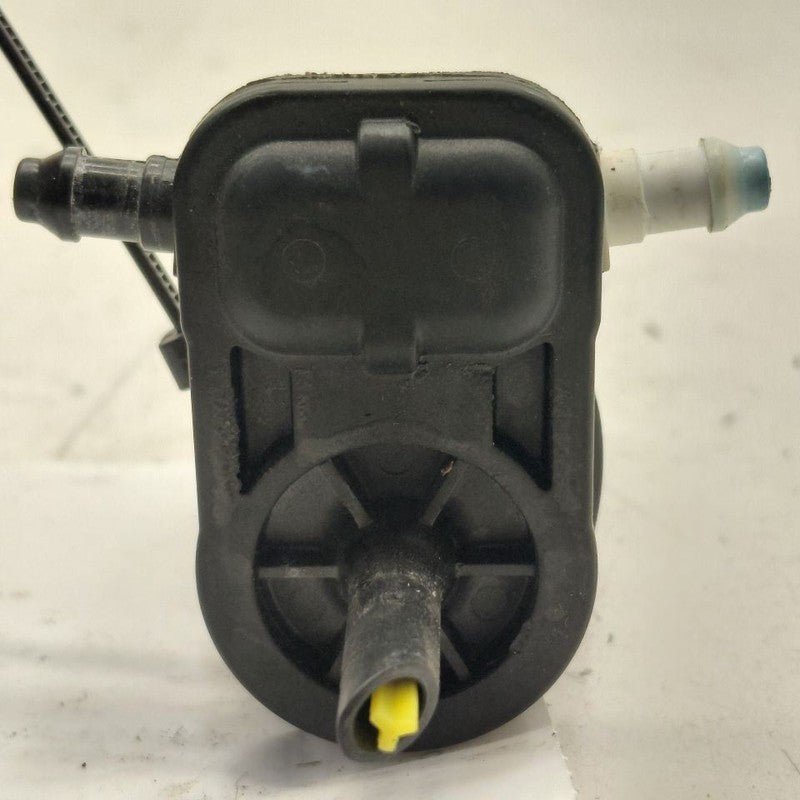 Alfa Romeo Stelvio Windshield Washer Fluid Reservoir Motor Pump Electr