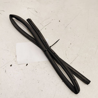 Cadillac XTS Cowl Vent Panel Hood Rubber Seal      2016 2017 2018