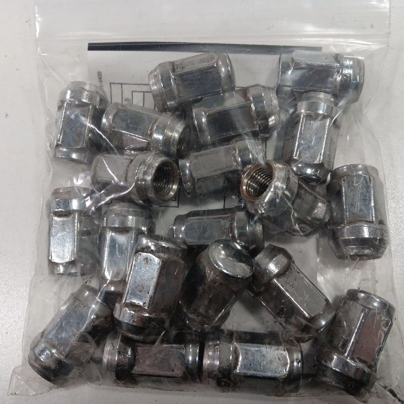 INFINITI Q50 Lug Nut Set  2014 2015 2016 2017 2018 OEM