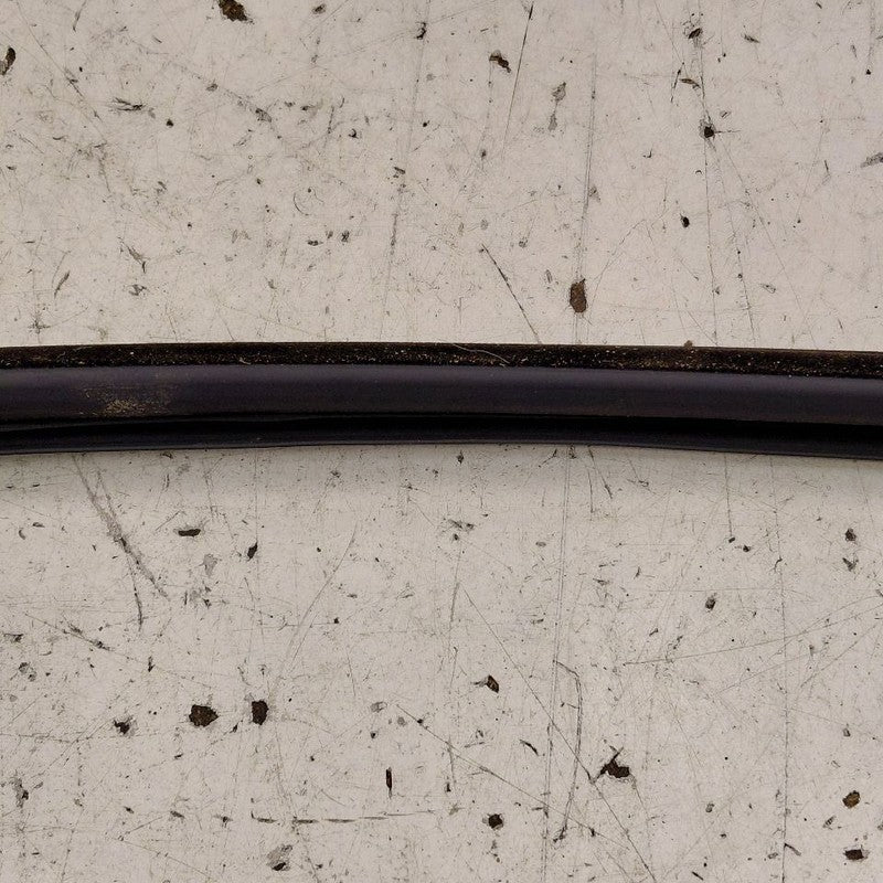 Kia Sportage Right Front Weather Strip Interior  2020 2021 2022