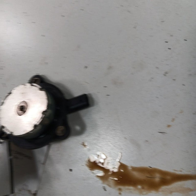Jeep Cherokee Variable Timing Gear Oil Control Valve Solenoid Cylinder