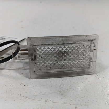Chrysler 300 Dome Light Roof Lamp  2015 2016 2017 2018 2019 OEM