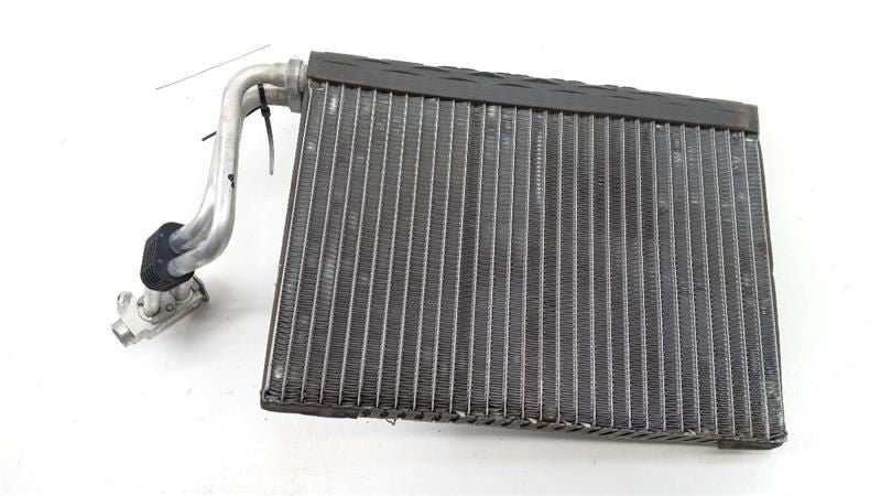 64119290888 AC Air Conditioning Evaporator Fits 11-17 BMW X3