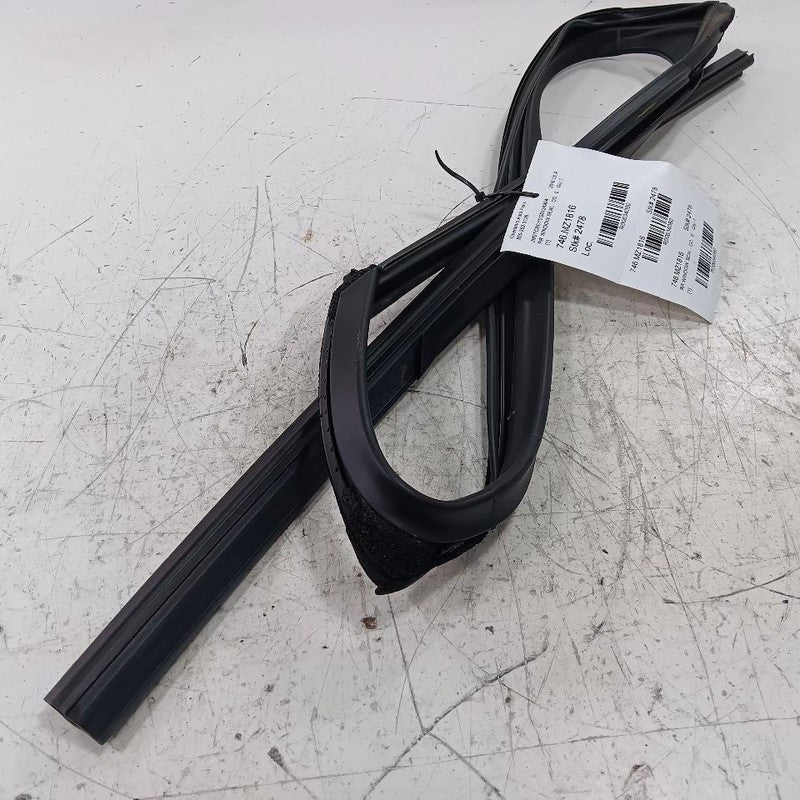 Mazda CX-9 Door Glass Window Seal Rubber Right Passenger Rear Back  20