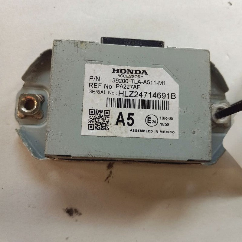 Honda CR-V Active Noise Control Module {39200TLAA511M1} 2017 2018 2019