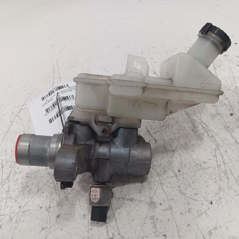 Nissan LEAF Brake Master Cylinder  2013 2014 2015 2016 2017