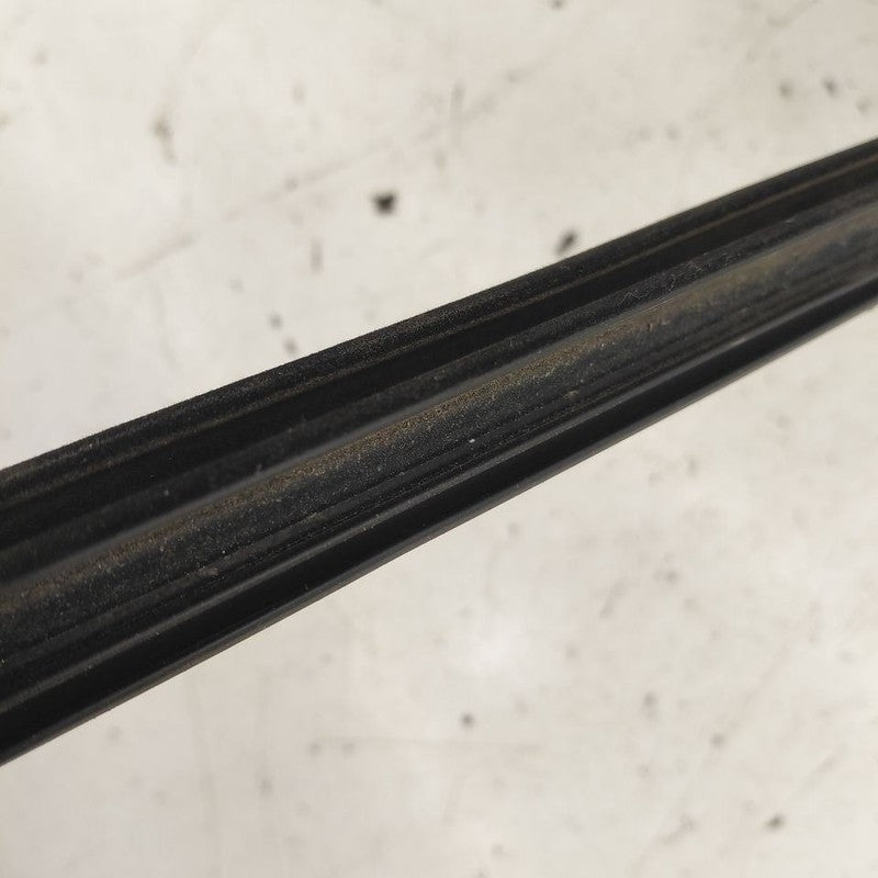 Chevy Volt Right Front Weather Strip Interior  2019 2018 2017 2016